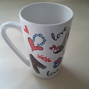 Mty Internatinal Tall XOXO Love Heart Mug